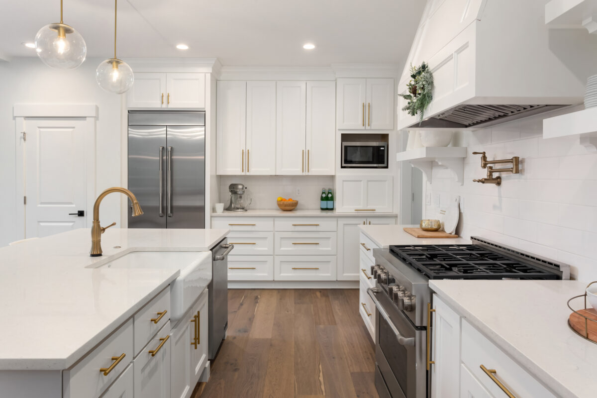 Beautiful white kitchen remodel in Mt. Juliet, TN by Agile Cabinetry